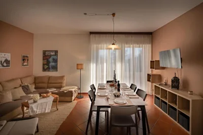 Welcome to Casa di Lucca - Your Friendly Retreat with Terrace and Parking – Fotos 5