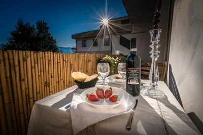 Welcome to Casa di Lucca - Your Friendly Retreat with Terrace and Parking – Fotos 9