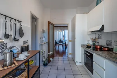 Welcome to Casa di Lucca - Your Friendly Retreat with Terrace and Parking – Fotos 16